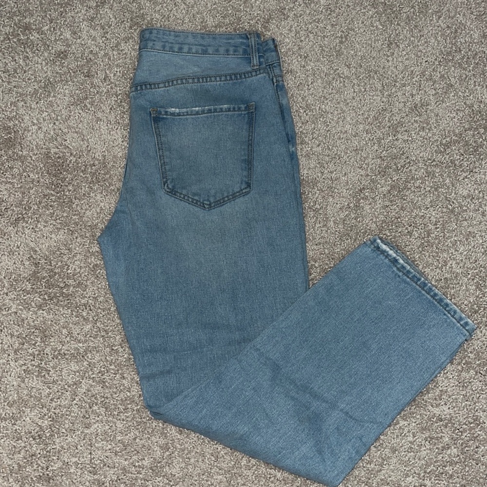 Forever 21 Ripped Boyfriend Jeans